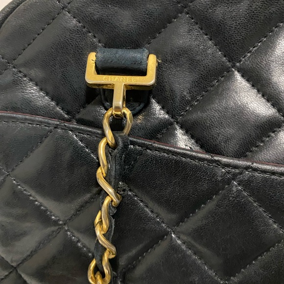 Vintage Chanel Matelasse Camera Bag - Picture 5 of 9